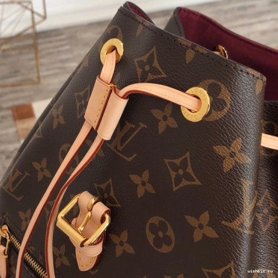 WIS MONTSOURIS Louis Vuitton 1007
